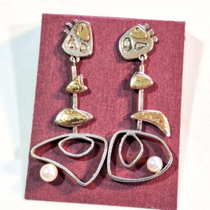 Vintage Ken en Barbara Newman 18k sterlingzilveren oorbellen Artisan Uniek niet-overeenkomend ontwerp, Tucson Arizona Artists, Pearl Accent JD48B