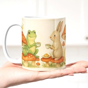 Tasse champignon - Tea Party grenouille, escargot et lapin - Cadeau animal cottagecore, tasse à café lunatique forêt boisé - 11 oz lavable au lave-vaisselle