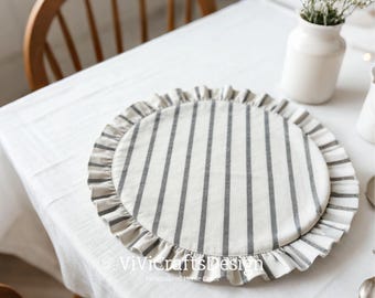 Schwarzes gestreiftes rundes Baumwoll-Tischset | Rustikaler Esstisch Dekor (38 cm) mit Rüschen