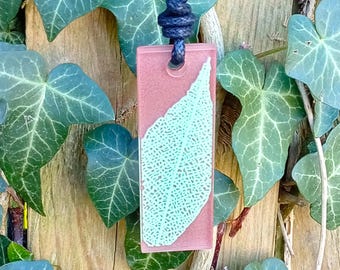 Leaf skeleton rectangle pendant, adjustable botanical statement necklace, brown & green, nature lover, witchy, 3D printed resin, unisex