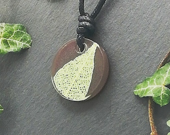Leaf skeleton round pendant, adjustable botanical statement necklace, brown & cream, nature lover, witchy, 3D printed resin, Unique run