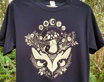 Dark Botanical Mushroom Shirt in Black | Dark Academia Magic Garden Shirt | Cottagecore Graphic Tee