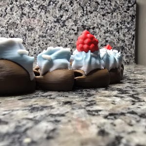 Cupcake Articulating Fidget Snake