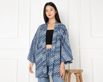 Batik parang indigo cotton haori, Indonesian naturally dyed batik, kimono jacket outer with pockets, spring robe, gender neutral, unisex top