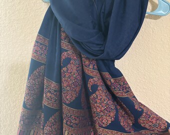 Blue Pashmina Shawl: Full-Size Elegant Wrap with Kaju Weave