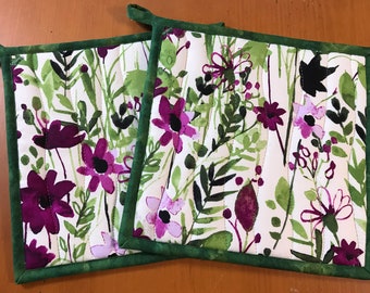 Pot Holders Set of 2 Magenta Flowers Spring  Kitchen Decor Quilted Handmade in USA