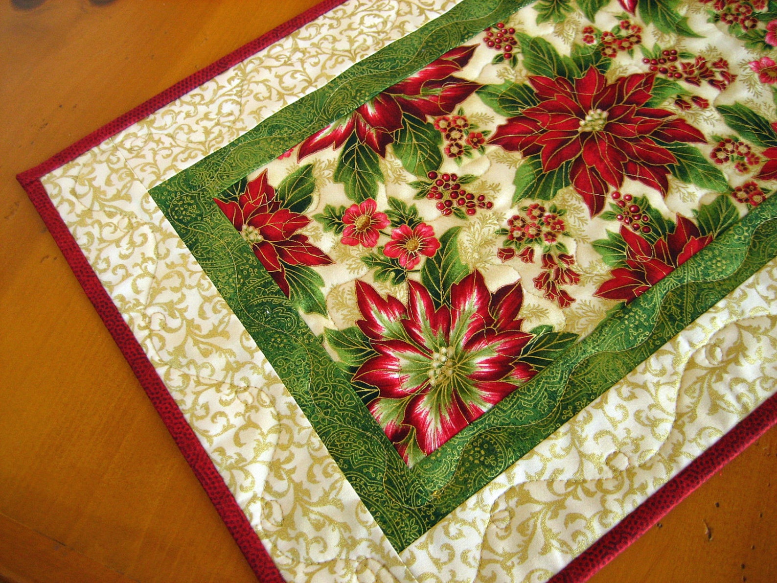 Poinsettia Quilted Table Runner Etsy