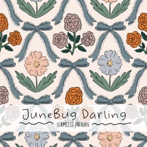Puede incluir: Un patrón sin costuras con lazos azules, hojas verdes y flores en tonos de rosa, naranja, morado y azul. El texto "June Bug Darling" está centrado en la parte inferior del patrón.
