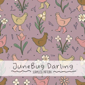 Może przedstawiać: Wzór bez szwów z fantazyjnym wzorem kurczaków w butach i kwiatów na fioletowym tle. Tekst "JuneBug Darling" jest napisany odręcznie z tekstem "Seamless Pattern" poniżej.