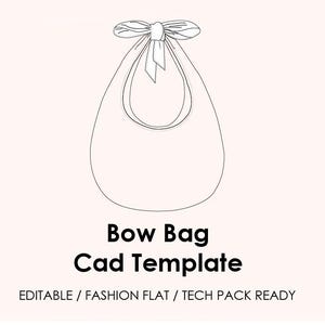 Puede incluir: Una taza de cerámica blanca con un asa negra y el texto "But First, Coffee" en negrita negra. La taza está sobre una superficie blanca. La taza mide aproximadamente 10 cm de alto.