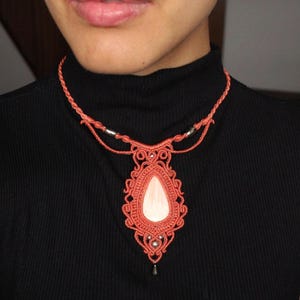 Handmade macramé necklace with teardrop scolecite- inner peace stone, terracotta thread and  silver details. Unique and adjustable piece.