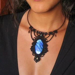 Macrame choker labradorite,handcrafted macrame,hippie crafts, boho style,macrame jewelry, boho jewelry,natural crystals,handmade necklace,