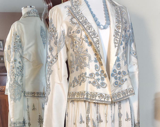 FAB Vintage 1990s Designer NWOT Sandy Starkman - 2 PC White and Pale Blue Silk Lavishly Embroidered Bohemian Jacket w/ Matching Bonus Skirt