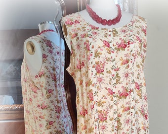 Lovely April Cornell Vintage Cottagecore Rayon Crepe Dress / Coral Pink Red Roses on Ivory / Insets of coordinating print