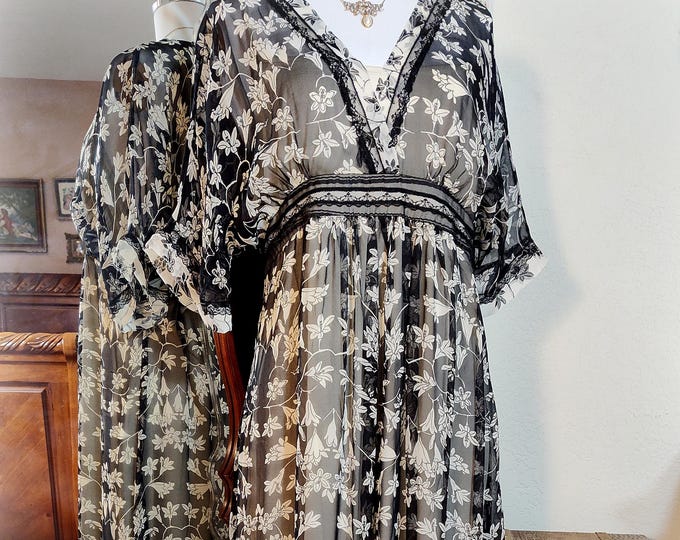 Fantastic Vintage Silk Chiffon 1990s does 1910s-20s Dress - Titanic Style - Black/Ivory Print - Black Lace Trim - Full Slip - Sz 14/16