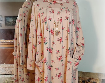Vintage April Cornell Cotton Knit Floral Print Dress, Red Roses on Tan, Pockets, Size XL