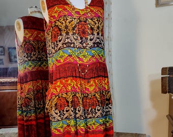 Stunning Vintage 90s BILA Warm Bright Reds Golds Blues Easy to Wear Dress - Exotic Arabesque Print - Crinkle Rayon - Size M - Roomy Pockets