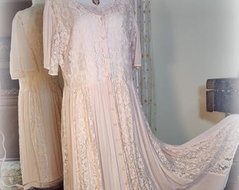 Gorgeous Pink Vintage Spiegel Together 90s Cottagecore Lace Wedding Garden Party Dress w Slip - Crinkle Rayon Chiffon Lace Paneled Skirt