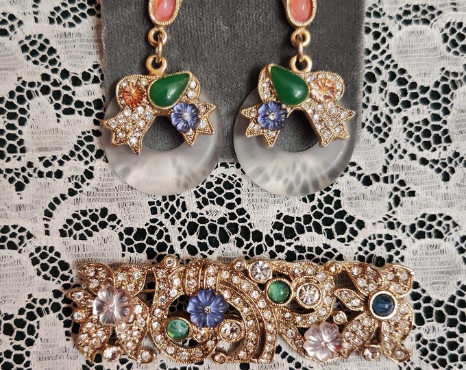 Exquisite 2 pc Rare Set Vintage 1980's-90's 1928 Jewelry Company - Art Deco Molded Glass Stones - Brooch Earrings - Ex Unworn Condition