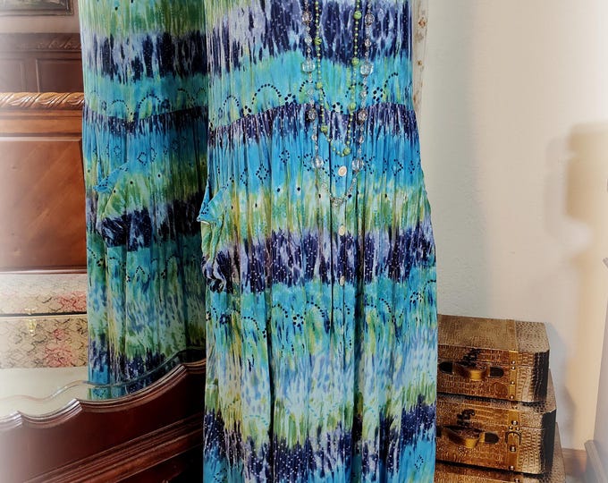 FAB Easy to Wear Vintage 90s BILA Summertime Garden Dress - Vivid Blues and Green Print - Soft Crinkle Rayon - Size M - Roomy Pockets