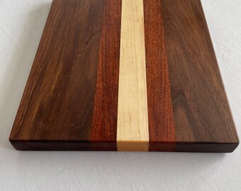 Walnut Cutting Board - Medium