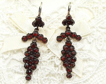 Formidable Vintage garnet earrings in Victorian style with 14k gold earwires F230909