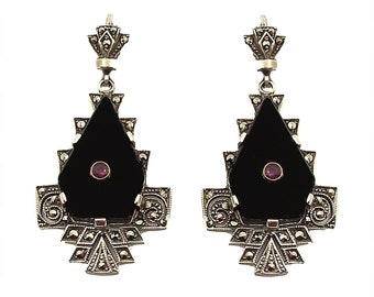 Breathtaking Vintage marcasite Art Deco onyx & ruby earrings 230405j