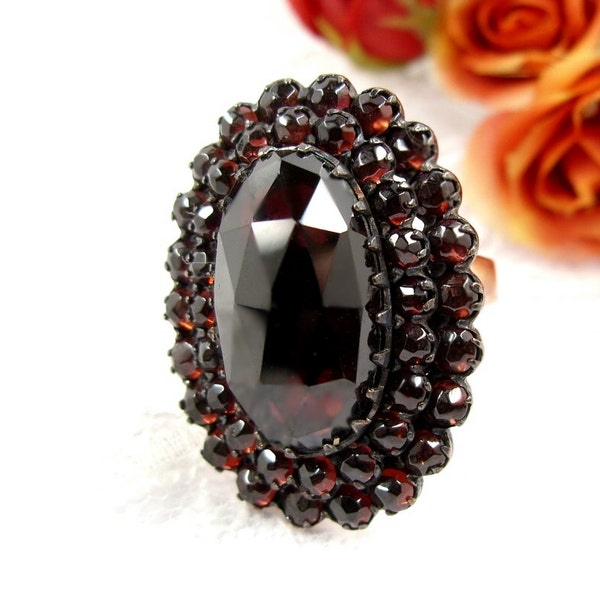 Big impressive oval facetted garnet statement ring || ГРАНАТ L05 W