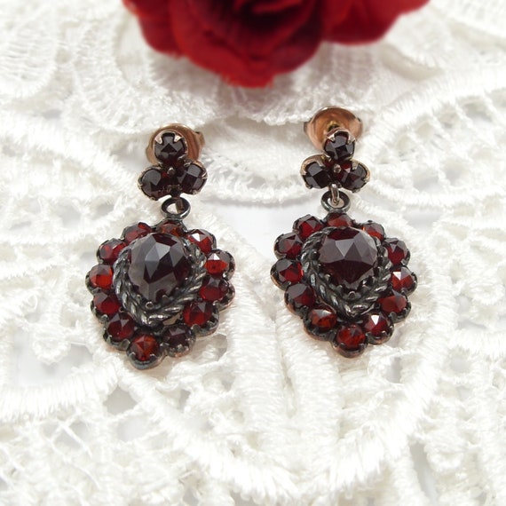 Vintage garnet drop earrings in Victorian style // Гранат | Etsy