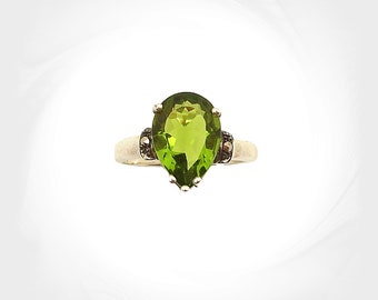 Vintage marcasite Art Deco paste Peridot ring size 6 3/4 230125s