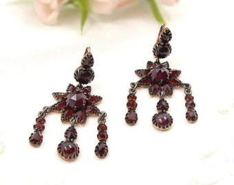 Gorgeous Vintage star garnet chandelier earrings  F211103