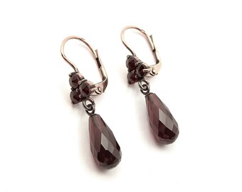 Vintage briolet garnet earrings in Victorian style 240317h