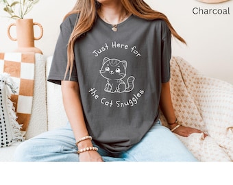 Cat Snuggles T-Shirt, Cute Cat Shirt, Cat Lover T-Shirt, Kitten Graphic Tee, Funny Cat shirt, Cat Mom Shirt, Cute Animal T-Shirt, Pet Lover