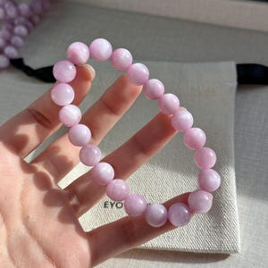AAAA+ Top Quality Brazilian Lilac Kunzite Bracelet 7-10mm with Cat Eye Effect, Stone of Self Love & Emotional Healing, Sent with Gift Pouch KUN05 10mm