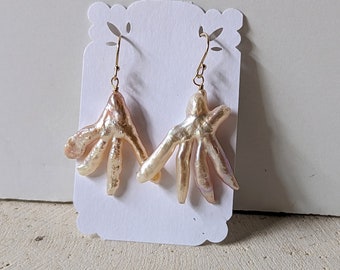 Freeform Stick Freshwater Pearl Earrings, Natural Blush Fan Shape Pearl Earrings, Dangle Blush Pink Earrings, 14K Gold Fill Short Dangle