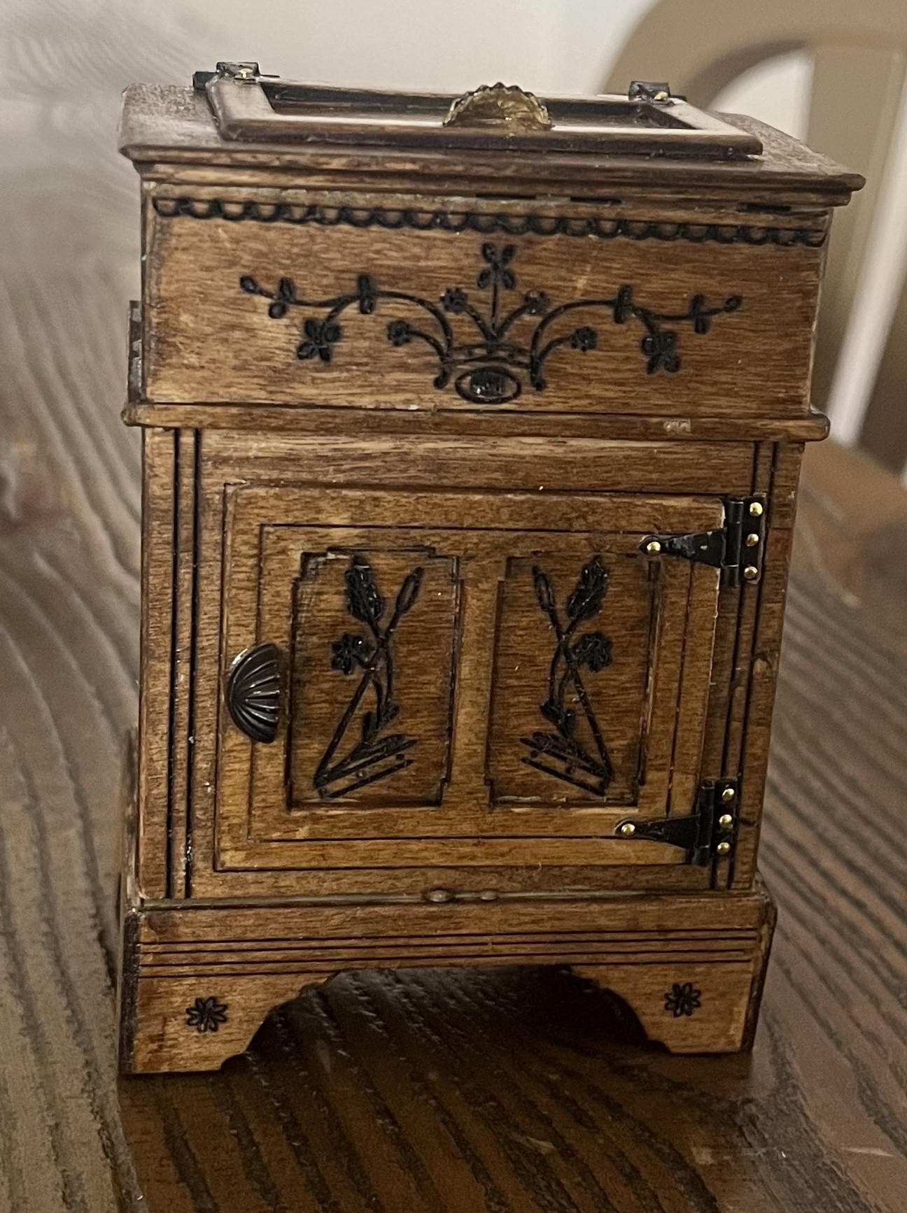 アンティーク　アイスボックス Antique ice box - Etsy 日本