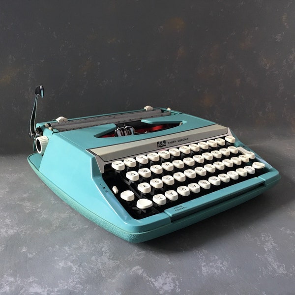 Vintage Smith Corona Typewriter, aqua, Corsair, manual, portable, working