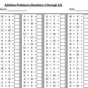 Puede incluir: Una hoja de trabajo en blanco y negro con el título "Problemas de suma (Números del 1 al 12)". La hoja de trabajo está dividida en tres columnas, cada una con 20 problemas de suma usando los números del 1 al 12. Hay líneas en blanco para que los estudiantes escriban sus respuestas.