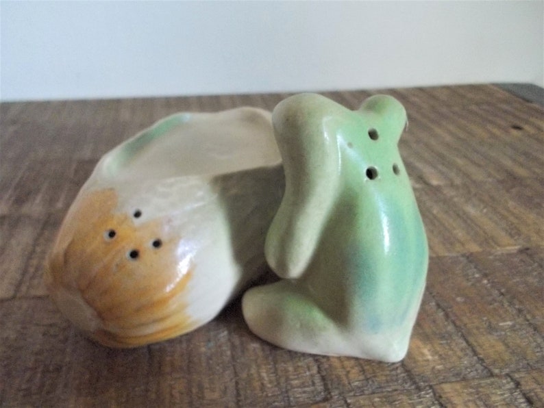 Vintage Ceramic Frog Salt and Pepper Shakers Etsy