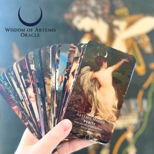 Ensemble de decks et de guides Oracle Wisdom of Artemis | Indépendant beaux-arts Oracle