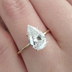 Pear Cut Moissanite Ring 2.00 Ct Solitaire Moissanite Ring Engagement Ring Wedding Moissanite Ring White Moissanite Pear Ring Women Gift