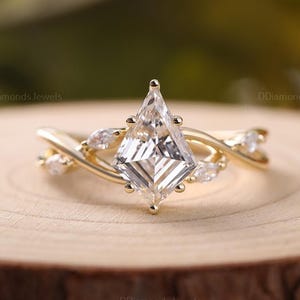 2.00 Ctw Cluster Diamond Kite Shape Wedding Ring Lozenge Cut Moissanite Ring kite Cut Moissanite Engagement Ring Anniversary Gift For Women
