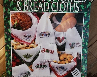 Leisure Arts "CHRISTMAS TOWELS & BREAD" Cloths