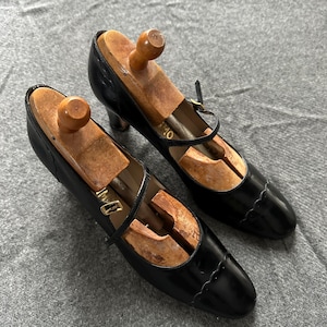 Ferragamo Mary Jane - Etsy