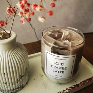 Candela Iced Coffee Latte da 11 oz / Candela profumata al caffè Iced Latte fatta a mano / Candela profumata con design a cubo di ghiaccio / Regalo di arredamento per la casa per lei