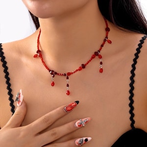 Halloween 3D Bleeding Heart Necklace/Bleeding Heart Necklace/Halloween Jewelry/Valentine&#39;s Day Gift Jewelry/Spooky Fall Jewelry/Gift For Her