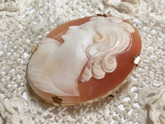 Carved Cameo Shell Portrait Brooch – Left Facing … - image 7