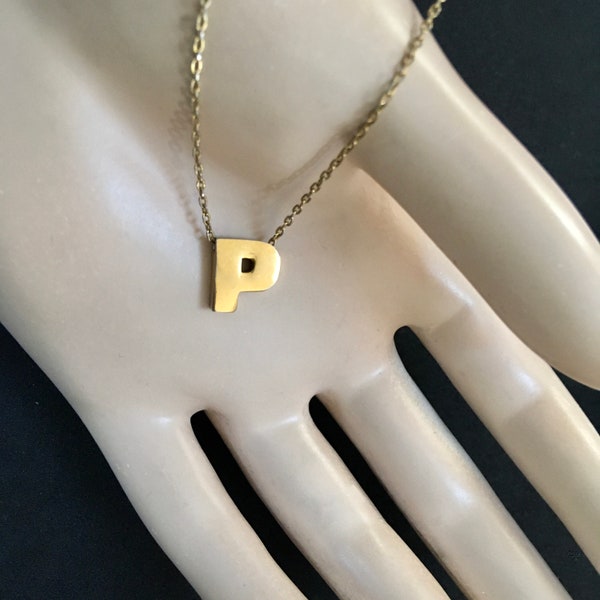 Letter “P” Crown Trifari Slide Charm Pendant Necklace – Gold Tone Alphabet Initial – Dainty Choker Length – 1960s