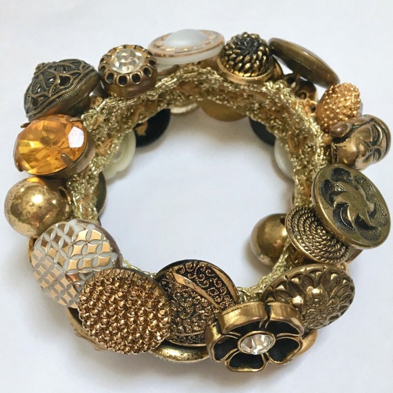 Antique Buttons Bracelet – Old Buttons On Stretch… - image 1