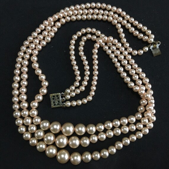 Old Faux Pearls Three Strand Necklace – Lightweig… - image 5